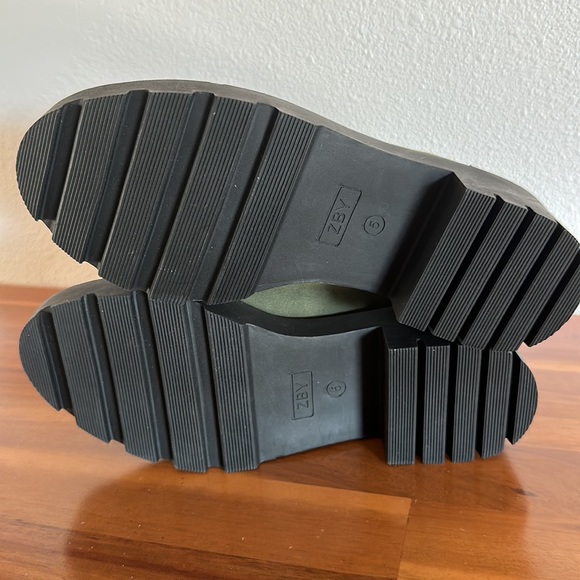 Women’s ZBY Slip on Loafers - Picture 9 of 9